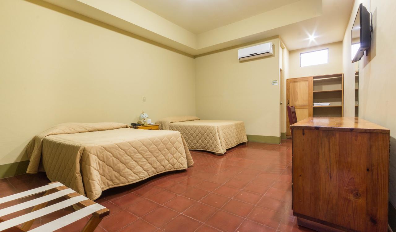 Hotel Frontera Окоталь Экстерьер фото